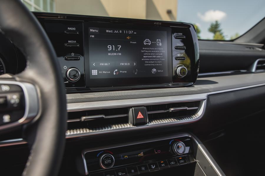 Панель приборов Kia K5 GT-Line 2020 года  (NA) (фото 37 из 41)